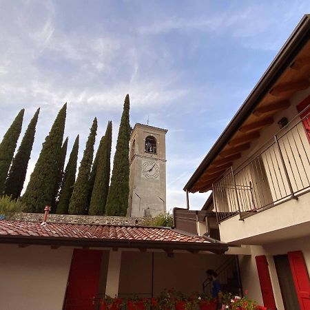 La Volpe Rossa Rooms And Apartments Сан-Феличе-дель-Бенако Экстерьер фото