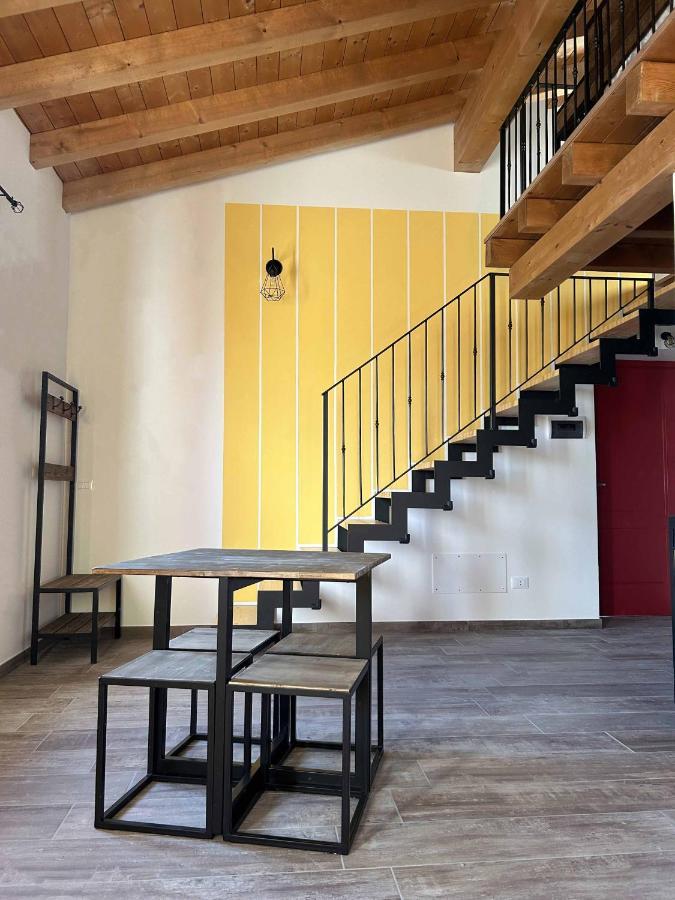 La Volpe Rossa Rooms And Apartments Сан-Феличе-дель-Бенако Экстерьер фото