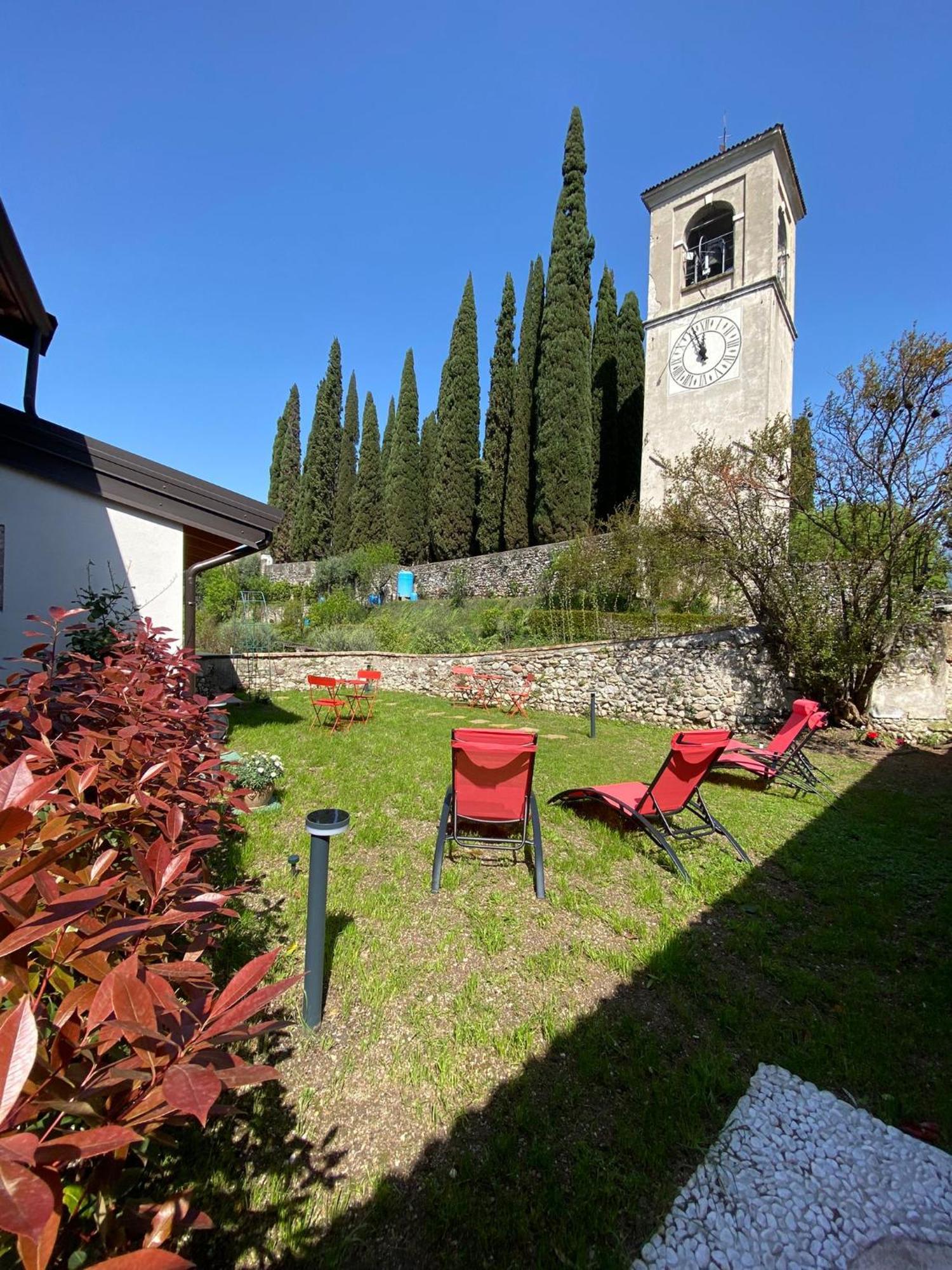 La Volpe Rossa Rooms And Apartments Сан-Феличе-дель-Бенако Экстерьер фото